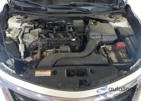 2015 Nissan Altima 2.5 S z USA, uszkodzony, nr VIN 1N4AL3AP5FN333966